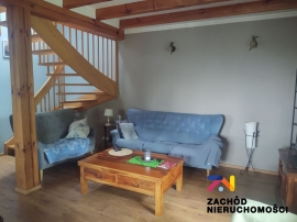 Ładny dom pod lasem!!!